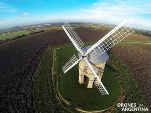Foto tomada por un Drone con una cámara Gopro 3 a bordo en en Warwick, Inglaterra.