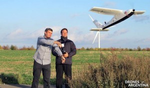 MAVinci, con sede en Leimen (Alemania), hace UAVs con una envergadura de 1,6 metros que toman imágenes aéreas para planos topográficos
