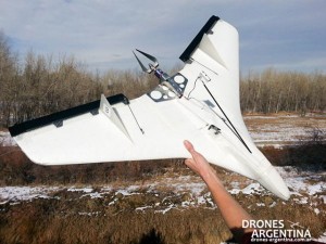 El drone Datahawk, un avión no tripulado desechable que estudiará el derretimiento del hielo en el Océano Ártico